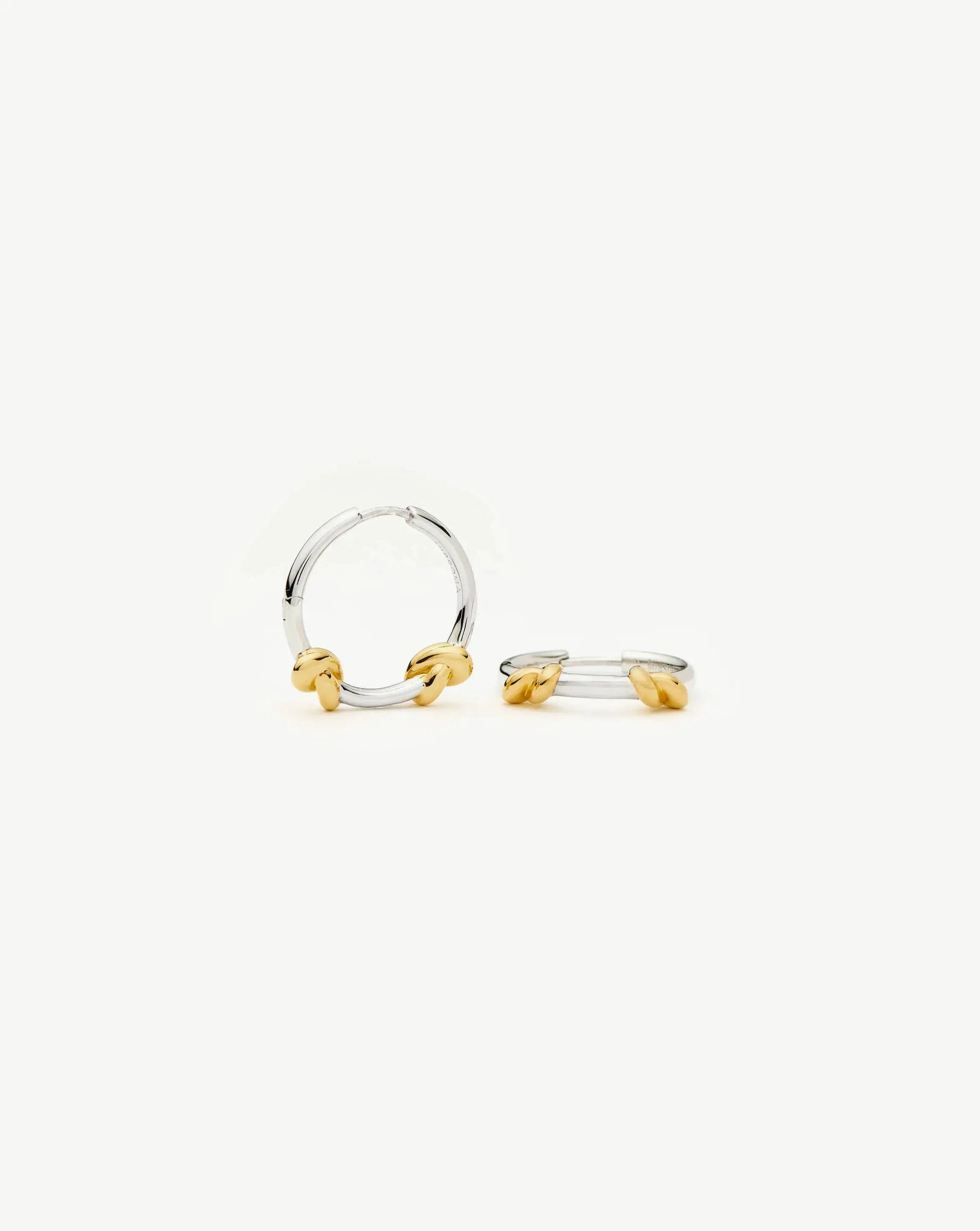 Brinco Argola Nó Pequena - Ouro e Prata | SILLENE
