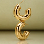Brinco Argola Noemi - Ouro 18K - detalhe 02 | SILLENE