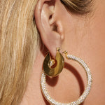 Brinco Argola Pavê Amalfi Grande - Ouro 18K - detalhe 03 | SILLENE