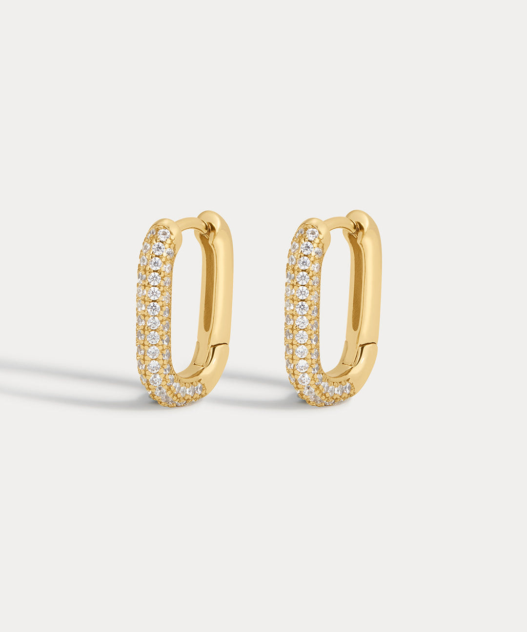 Brinco Argola Pavê Elo - Ouro 18K | SILLENE