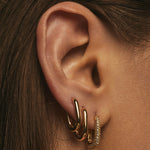 Brinco Argola Pavê Elo - Ouro 18K - detalhe 08 | SILLENE