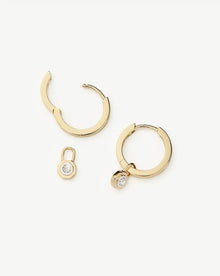 Brinco Argola Pequena Gota Cravejada - Ouro 18K | SILLENE