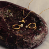 Brinco Argola Pequena Gota Cravejada - Ouro 18K | SILLENE