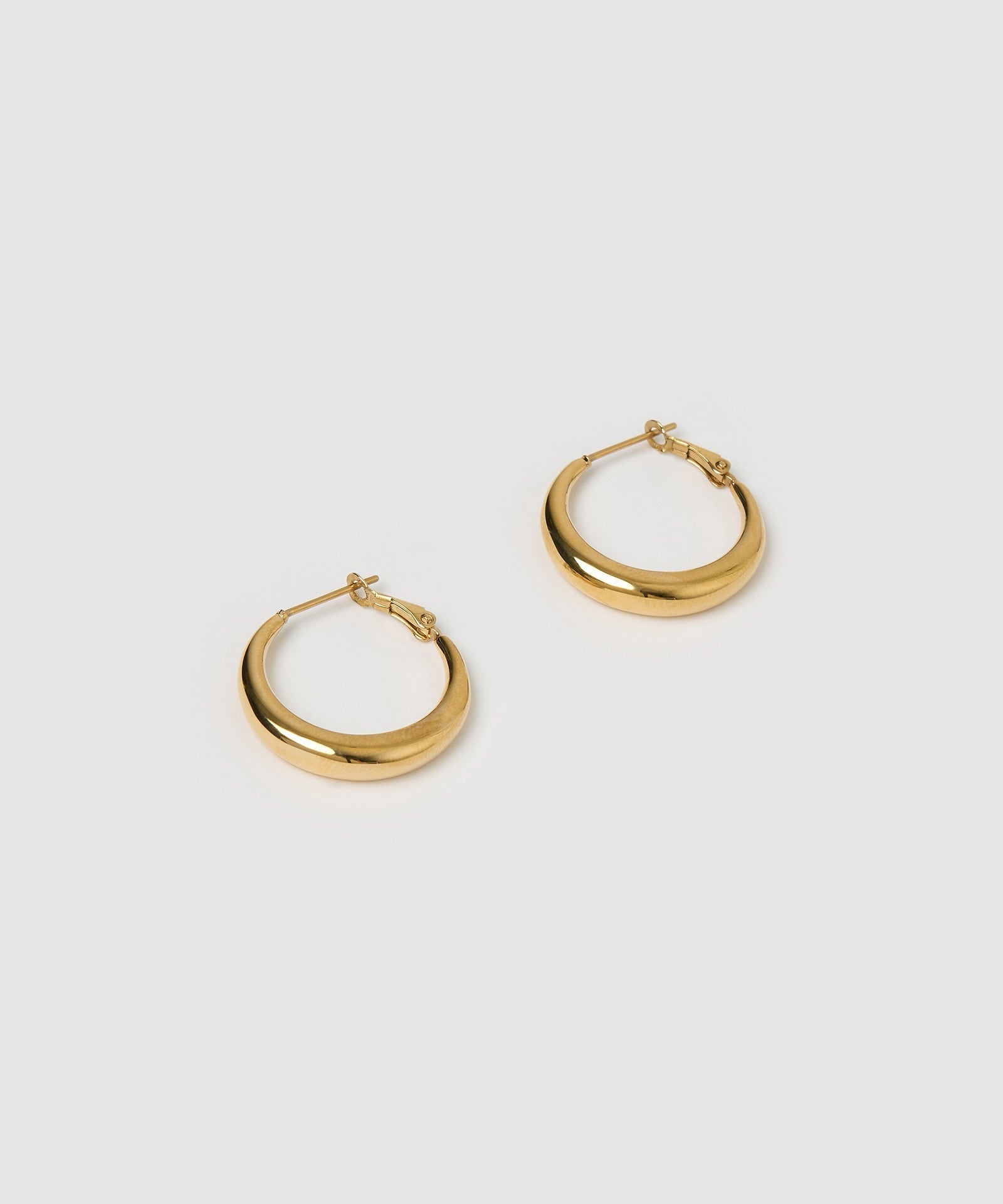 Brinco Argola Riley Pequena - Ouro 18K | SILLENE