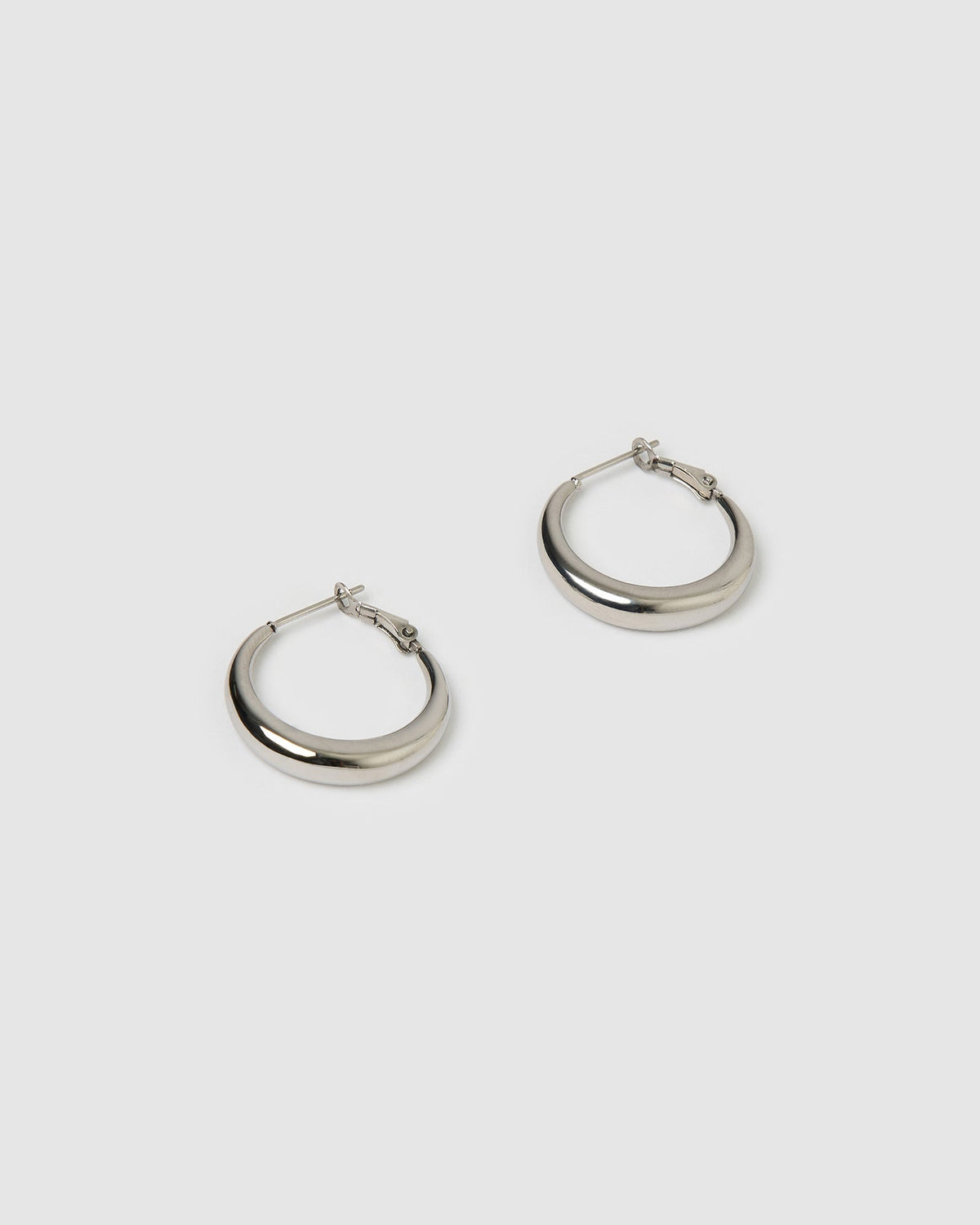 Brinco Argola Riley Pequena - Prata | SILLENE