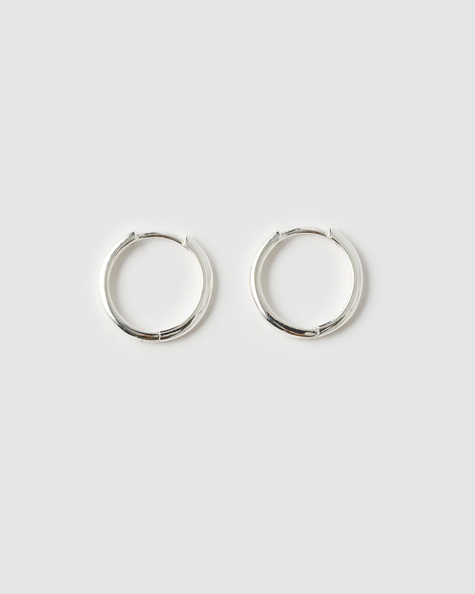 Brinco Argola Scarlet - Prata | SILLENE