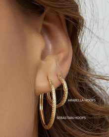 Brinco Argola Sebastian - Ouro 18K | SILLENE - uso