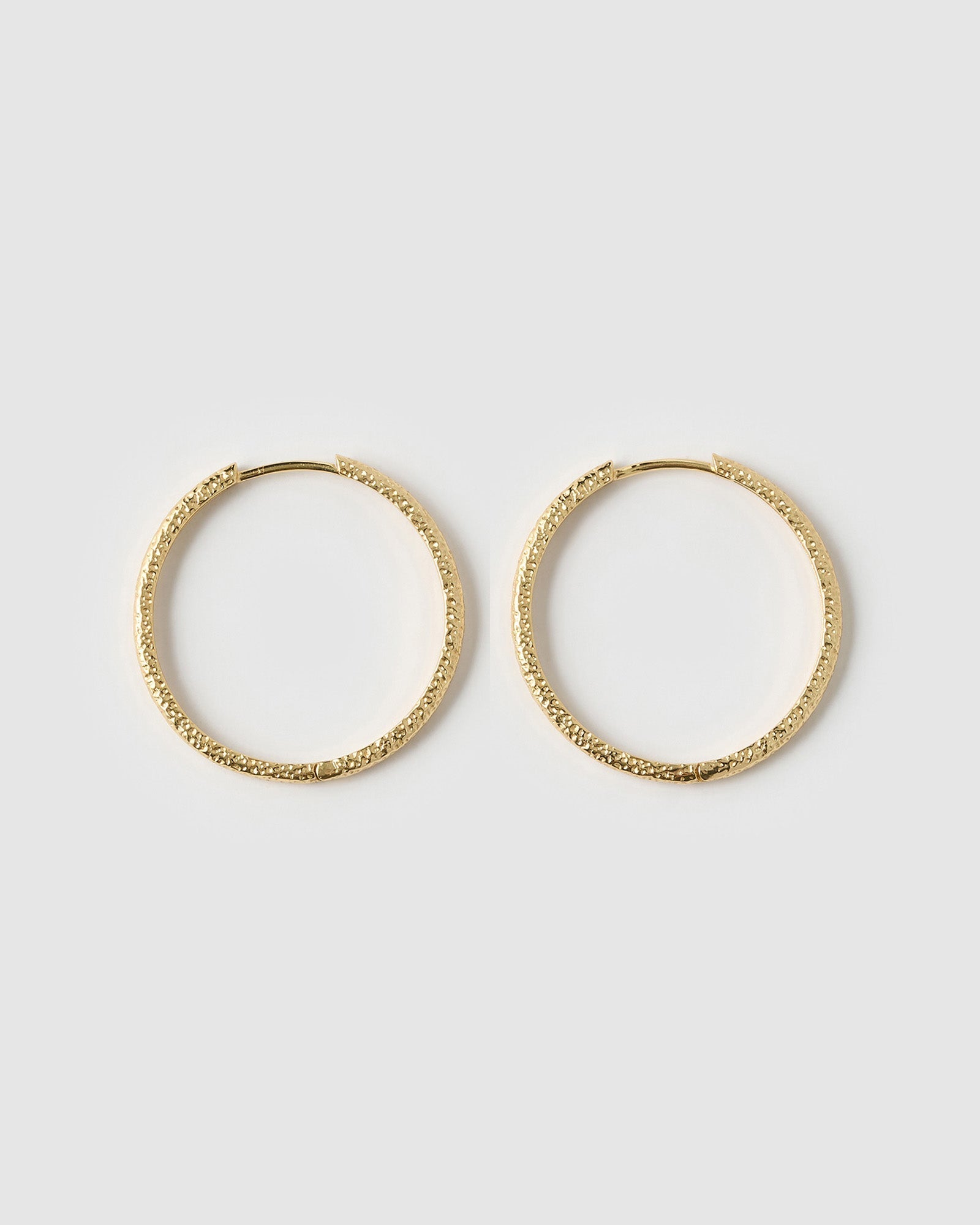 Brinco Argola Sebastian - Ouro 18K | SILLENE