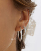 Brinco Argola Sebastian - Prata | SILLENE - uso