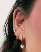 Brinco Argola Sugar - Ouro 18K | SILLENE - uso