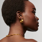 Brinco Argola Texturizada Média - Ouro 18K | SILLENE