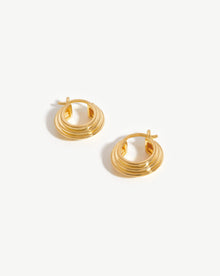 Brinco Argola Texturizada Pequena - Ouro 18K | SILLENE