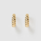Brinco Argola Tilly - Ouro 18K | SILLENE