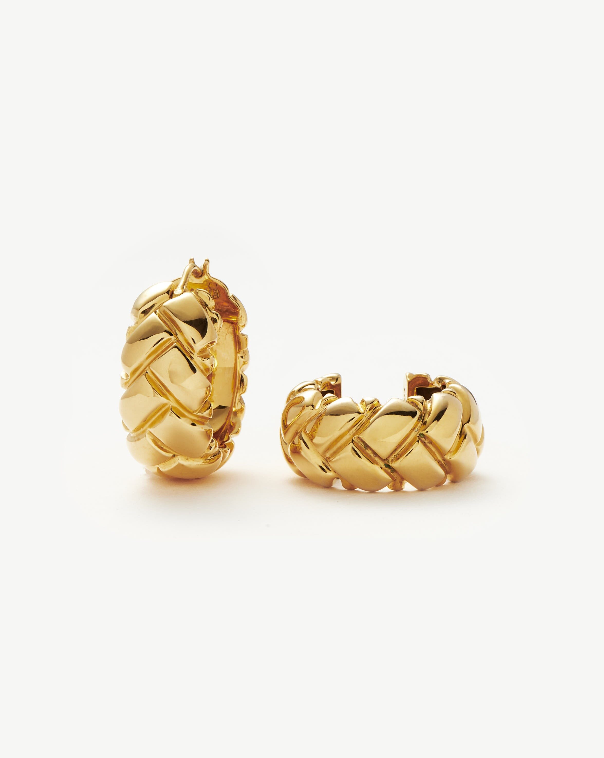 Brinco Argola Trançada Waffle - Ouro 18K | SILLENE