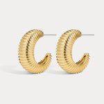Brinco Argola XL Georgia Estriada - Ouro 18K | SILLENE