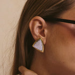 Brinco Bianco Nero - Ouro 18K - detalhe 04 | SILLENE