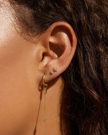 Brinco Bonnie Estrela - Ouro 18K | SILLENE - uso