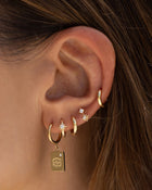 Brinco Bonnie Estrela - Ouro 18K | SILLENE - uso