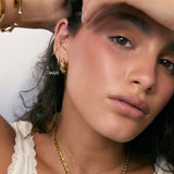 Brinco Cici - Ouro 18K | SILLENE - uso