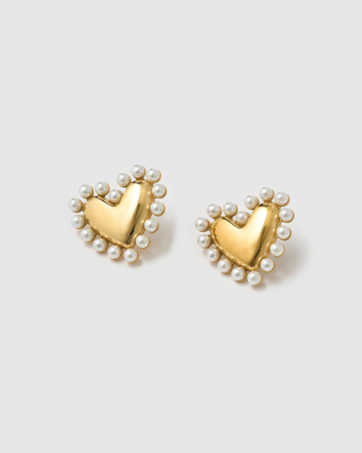 Brinco Coração Dolly Pérola - Ouro 18K | SILLENE
