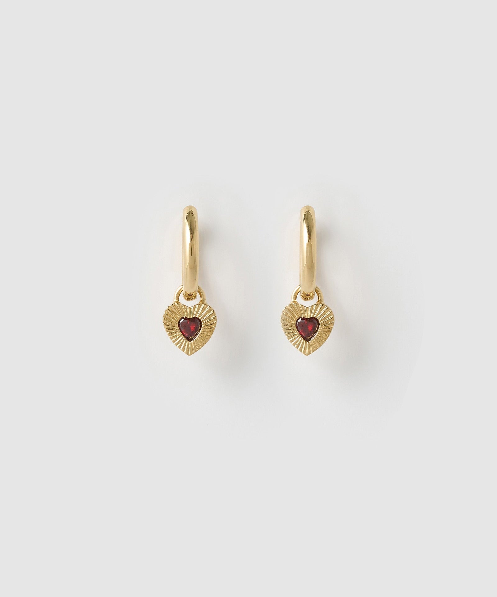 Brinco Coração Ruby Vermelho - Ouro 18K | SILLENE