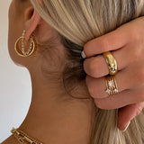 Brinco Corrente Ballier - Ouro 18K | SILLENE - uso