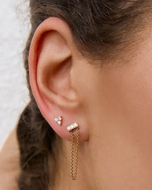 Brinco Corrente Blair - Ouro 18K | SILLENE - uso