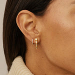 Brinco Cravejado Gota Pequena - Ouro 18K | SILLENE