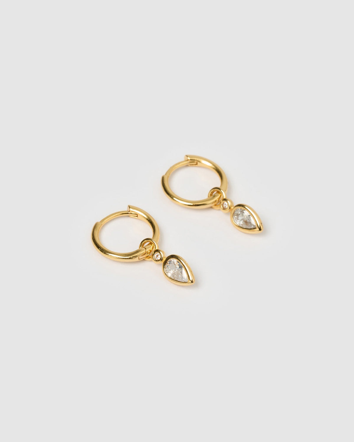 Brinco Daisy Esmeralda - Ouro 18K | SILLENE