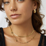 Brinco Delphine - Ouro 18K | SILLENE - uso