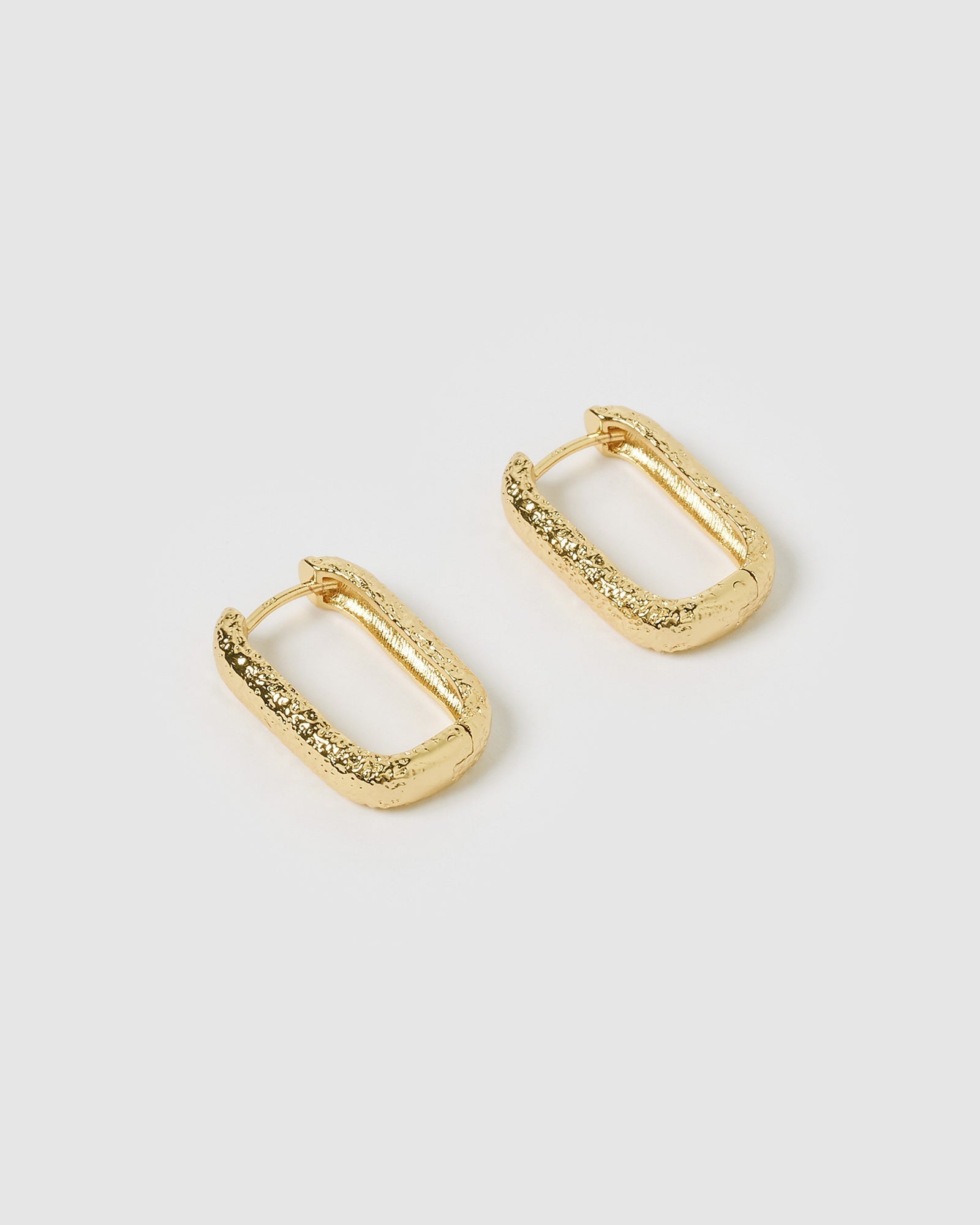 Brinco Elo Farrah - Ouro 18K | SILLENE