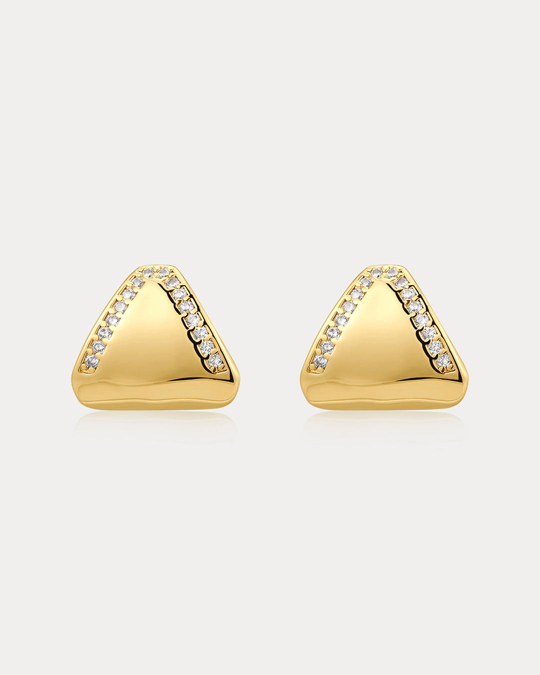 Brinco Escudo com Pavê - Ouro e Prata | SILLENE - acabamento em ouro 18K