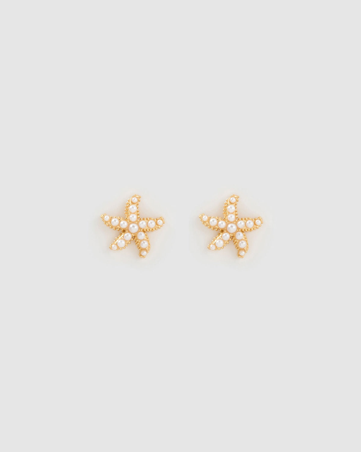 Brinco Estrela do Mar Malibu Pérola - Ouro 18K | SILLENE