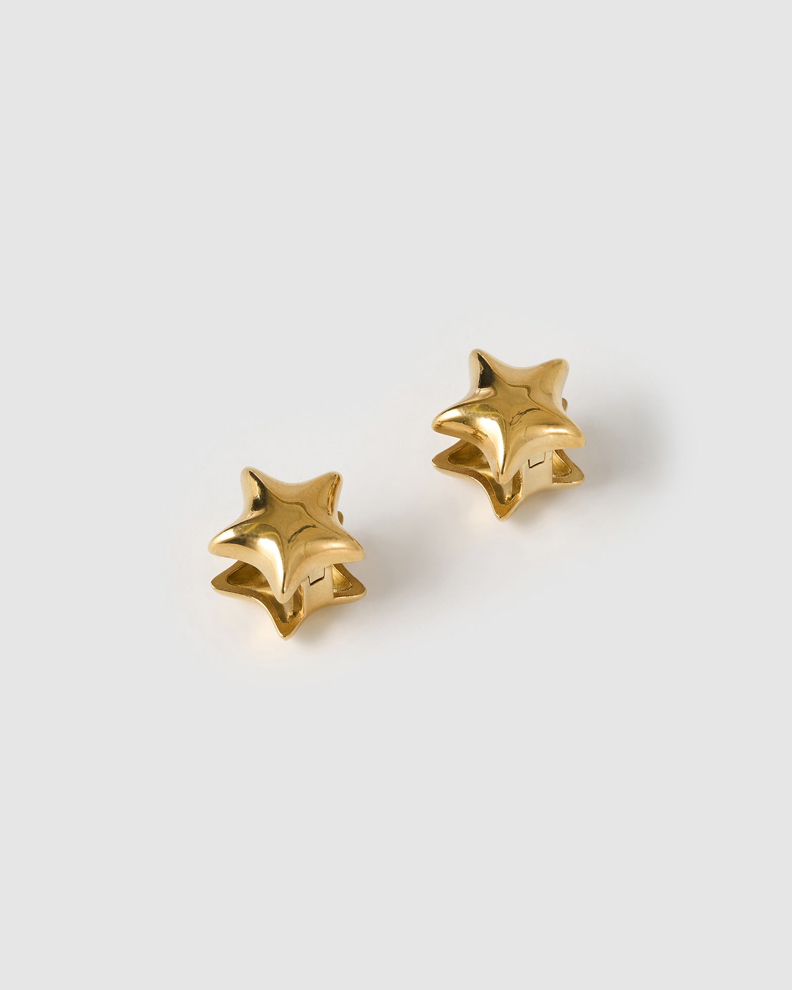 Brinco Estrela Radiante - Ouro 18K | SILLENE