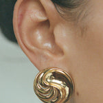 Brinco Leila Espiral - Ouro e Prata - detalhe 06 | SILLENE