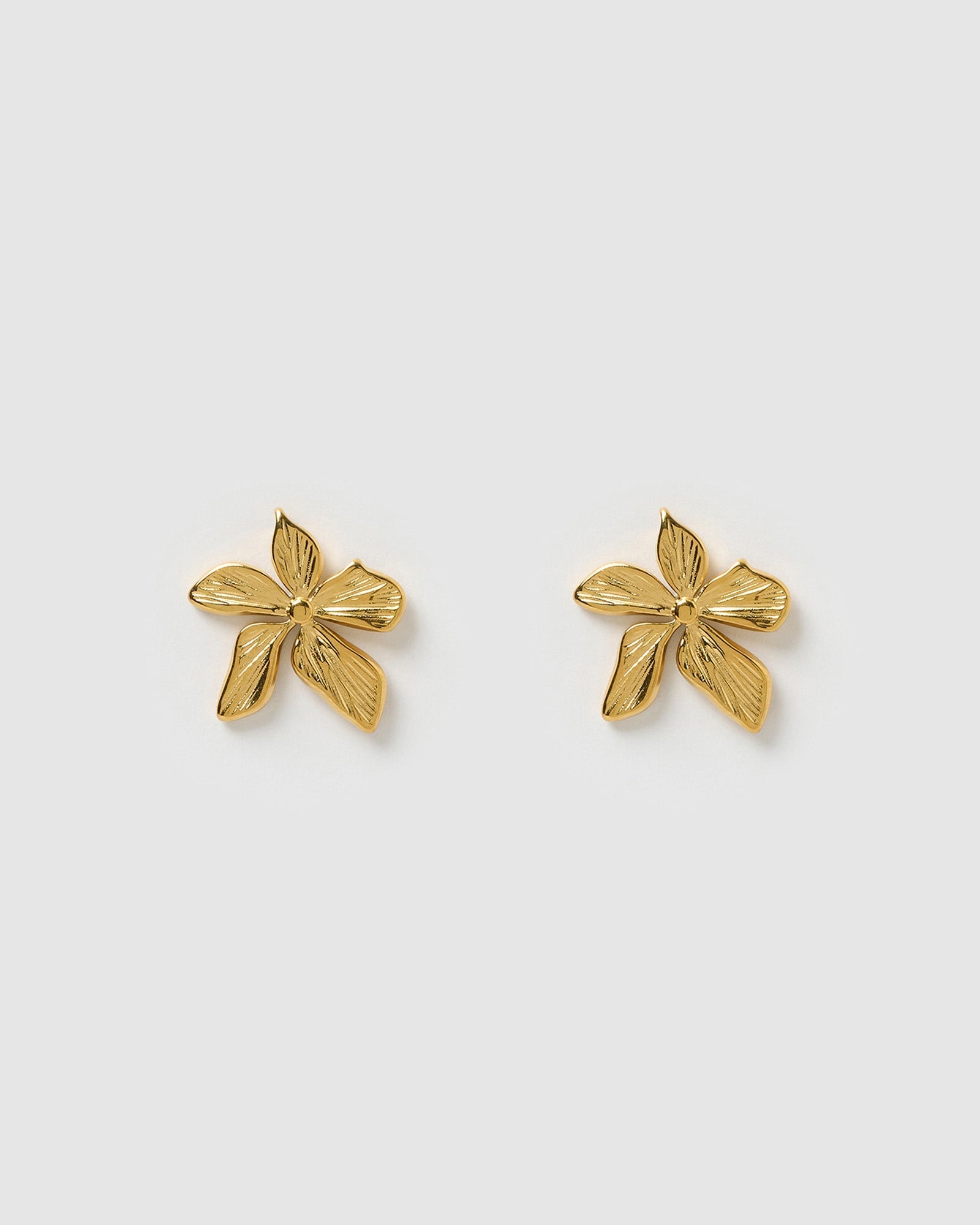 Brinco Lírio - Ouro 18K | SILLENE