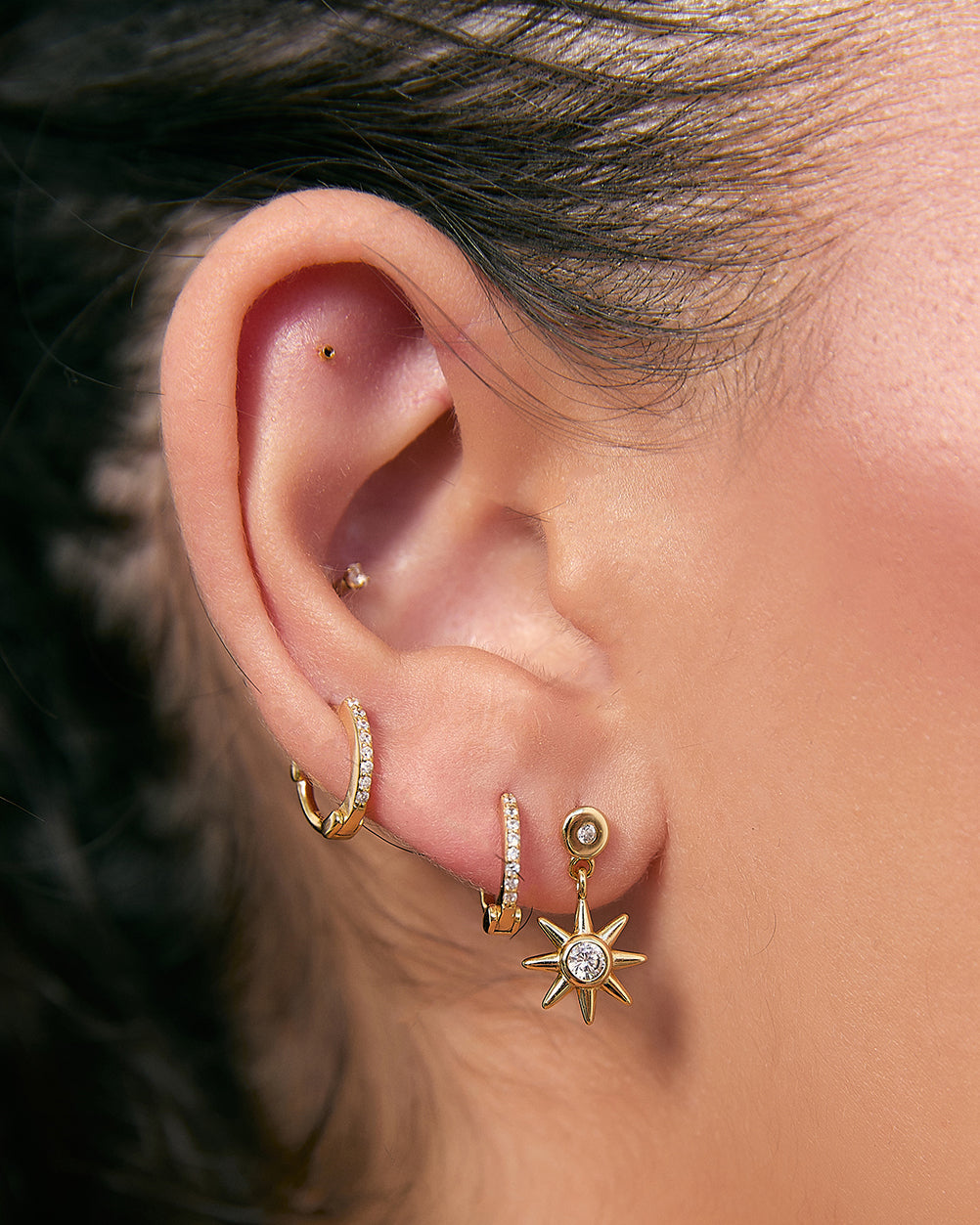 Brinco Lune - Ouro 18K | SILLENE - uso