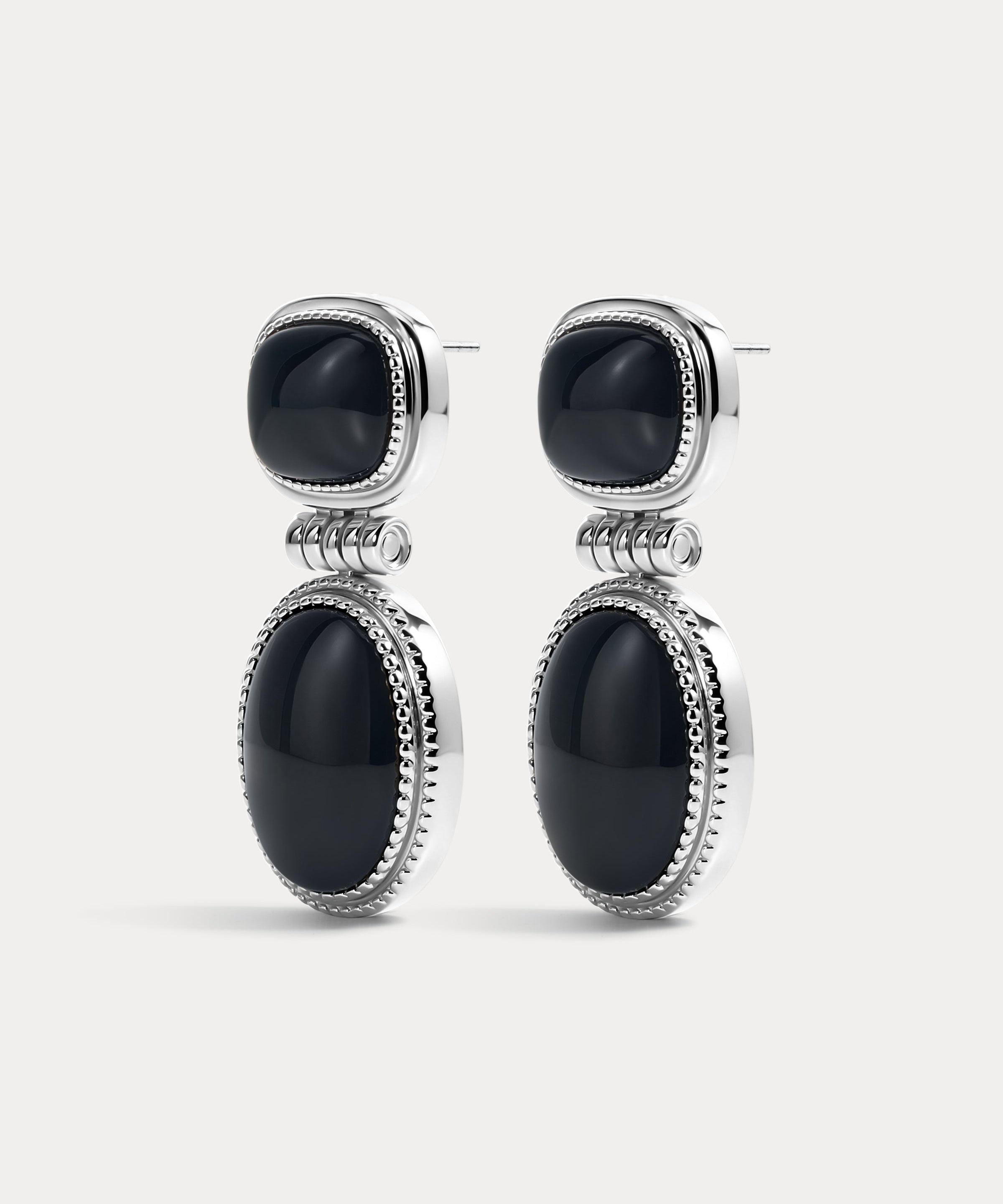 Brinco Midnight Mesa Pendente com Ágata Negra - Prata | SILLENE