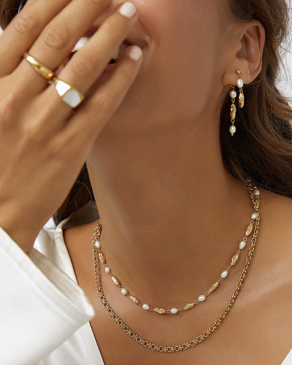 Brinco Mimi Pérola - Ouro 18K | SILLENE