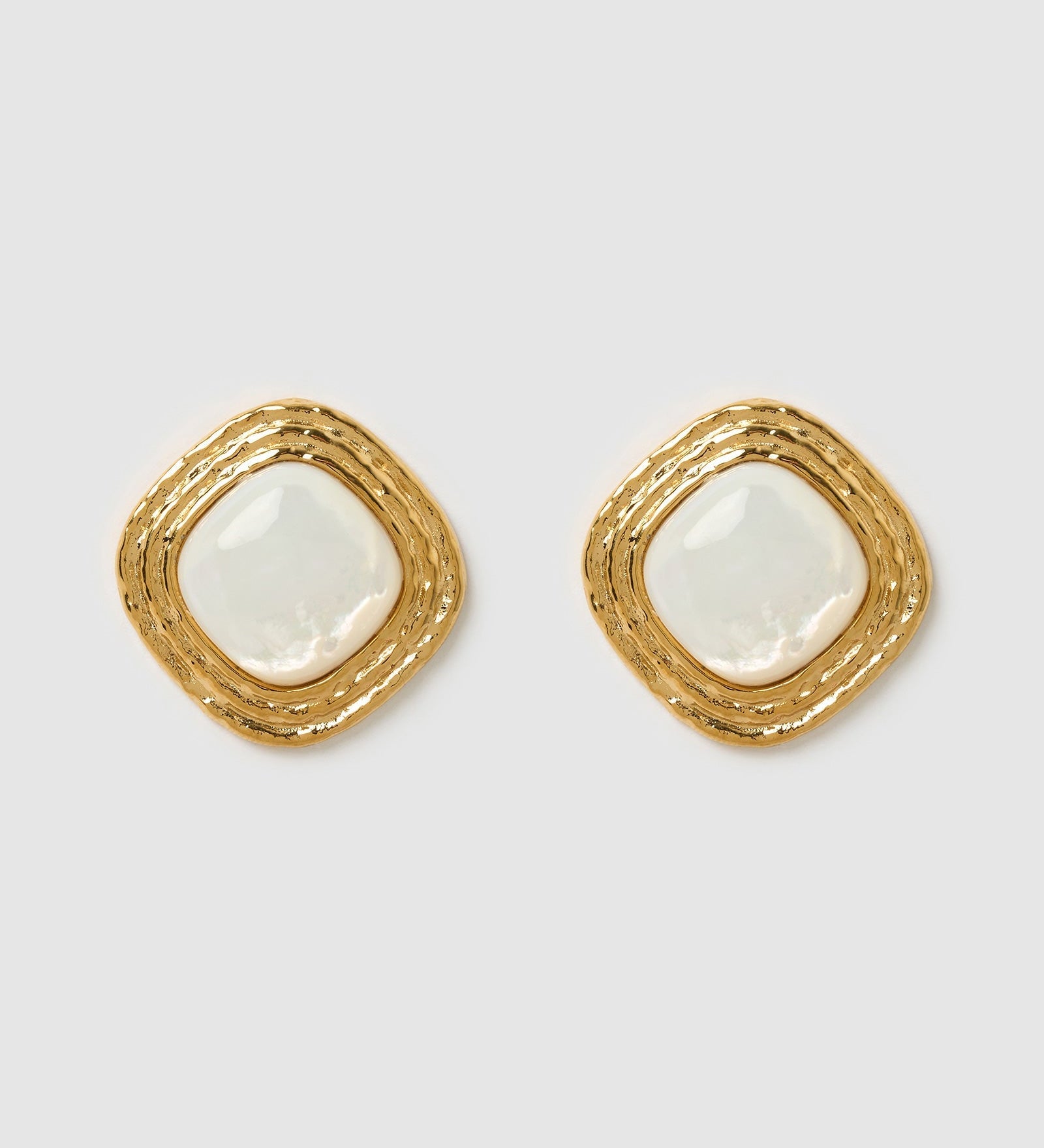 Brinco Ophelia Madrepérola - Ouro 18K | SILLENE