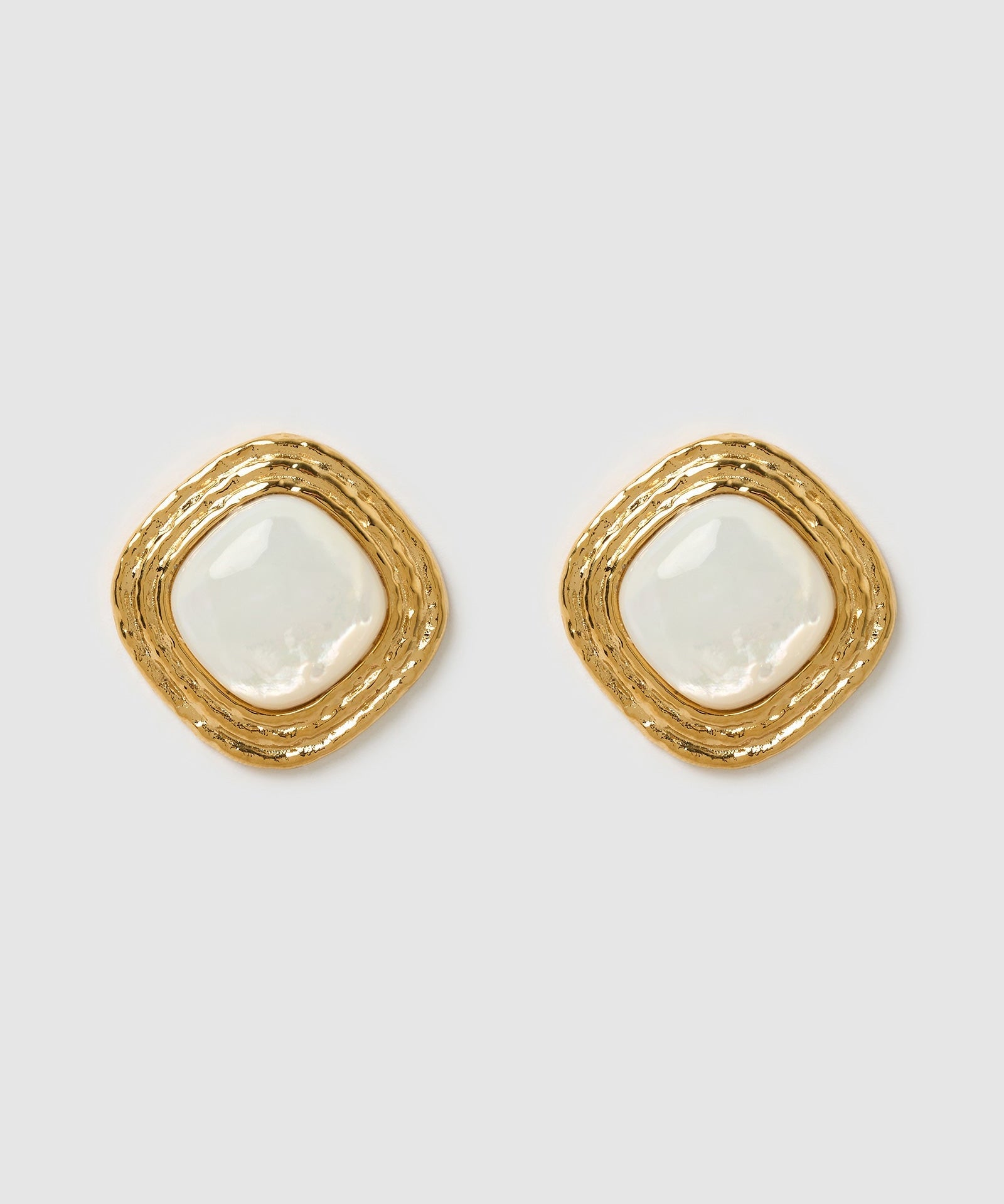 Brinco Ophelia Madrepérola - Ouro 18K | SILLENE