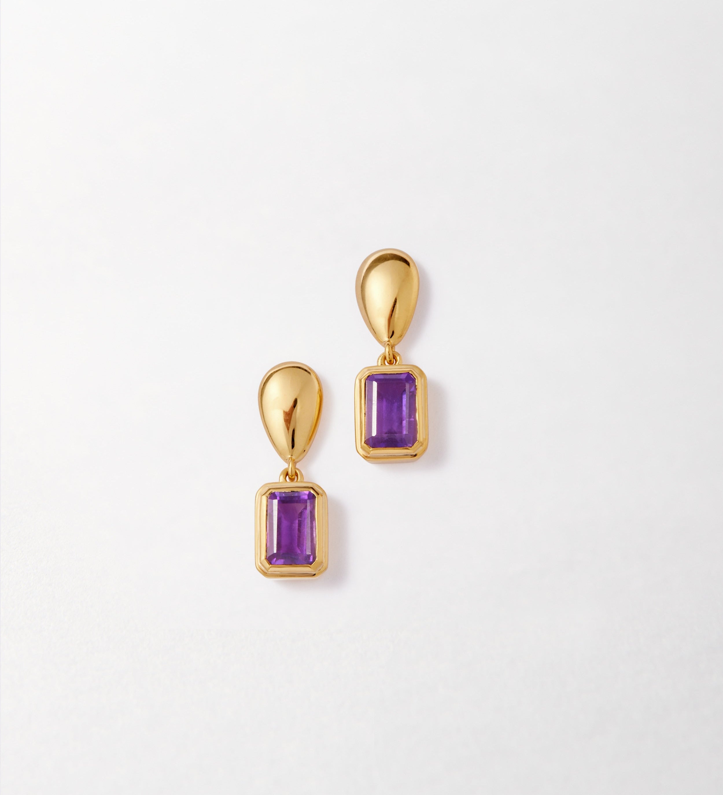 Brinco Pebble Pedra do Mês - Fevereiro (Ametista) - Ouro 18K | SILLENE