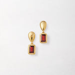 Brinco Pebble Pedra do Mês - Janeiro (Granada) - Ouro 18K | SILLENE