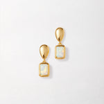 Brinco Pebble Pedra do Mês - Outubro (Opala) - Ouro 18K | SILLENE