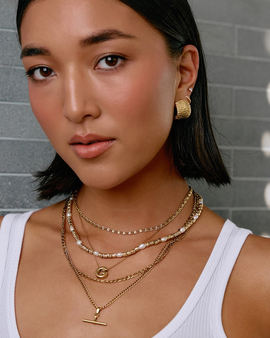 Brinco Penelope - Ouro 18K | SILLENE - uso