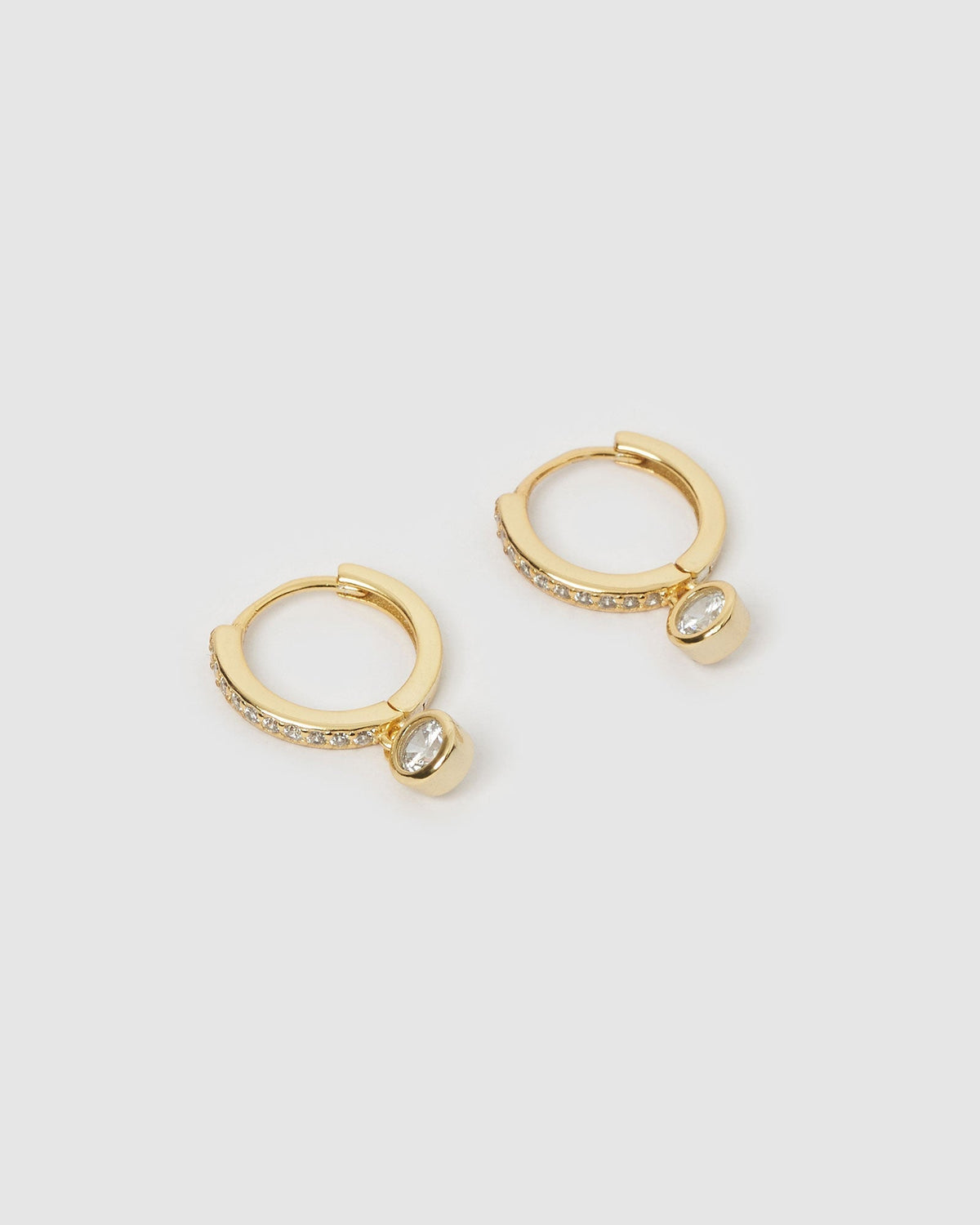 Brinco Rhodes Pedra - Ouro 18K | SILLENE
