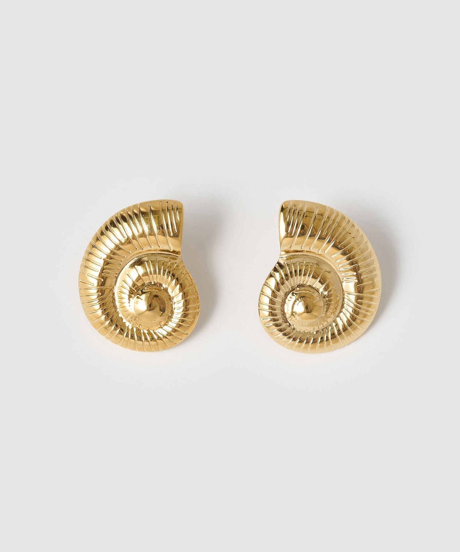 Brinco Tahnee - Ouro 18K | SILLENE