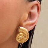 Brinco Tahnee - Ouro 18K | SILLENE - uso