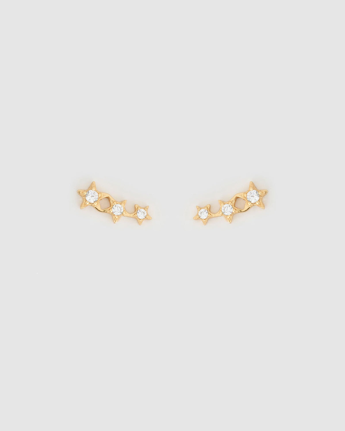 Brinco Três Estrelas Astra - Ouro 18K | SILLENE