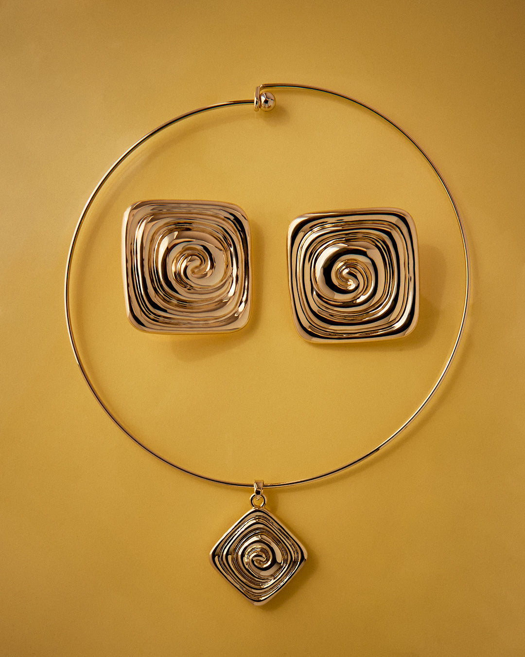 Colar Choker Seychelles - Ouro 18K - detalhe 03 | SILLENE